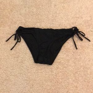 Black Bootie-Scrunch Bikini Bottoms